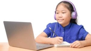 Child-and-patient-engaging-turing-telepractice-with-speech-language-pathologist